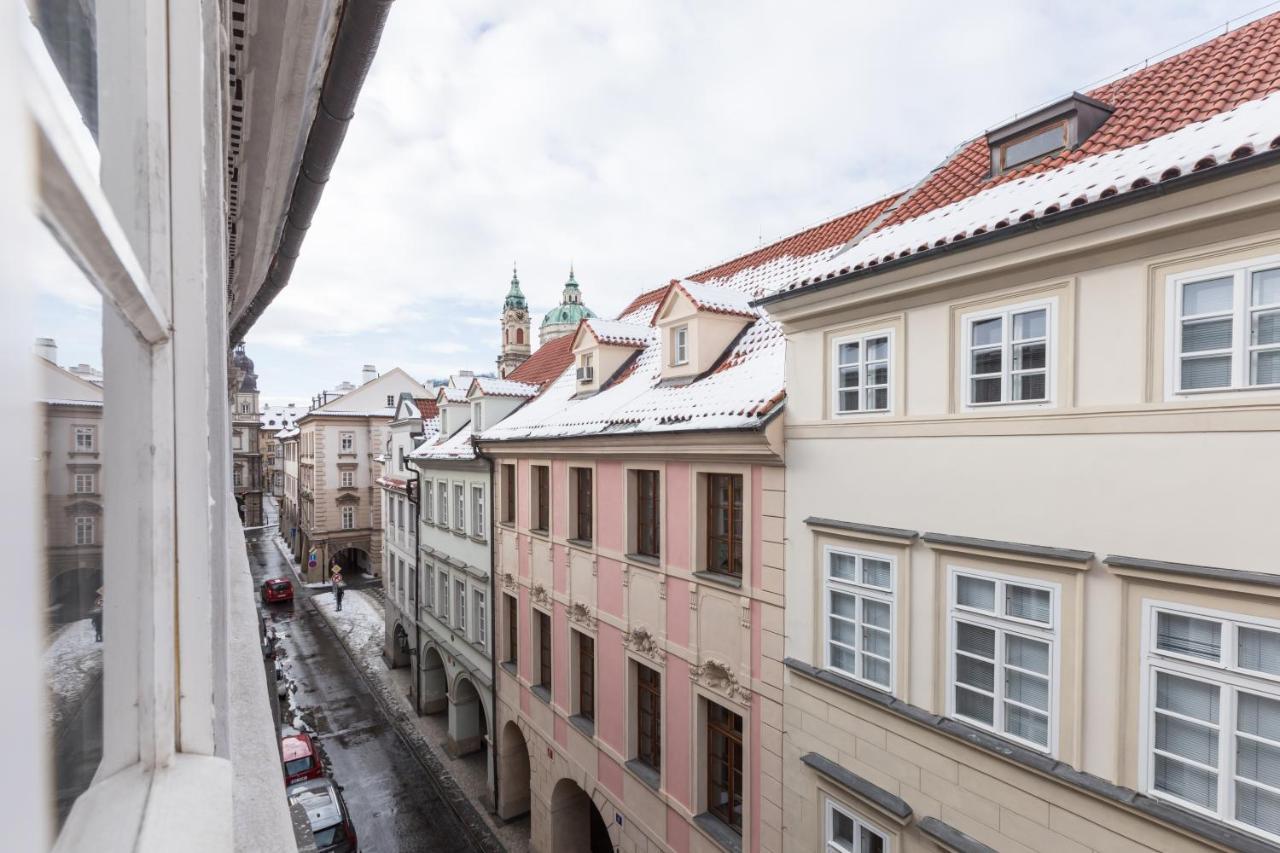 Charles Bridge Royal Apartments - Castle District Prague Exterior photo